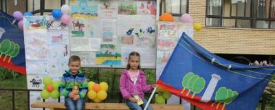 Во дворе одного из домов Красногорска состоялась выставка детских рисунков