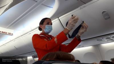 Самолет совершил экстренную посадку в Японии из-за пассажира без маски