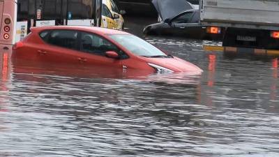 Жители Краснодара показали видео затопленного после ливней города