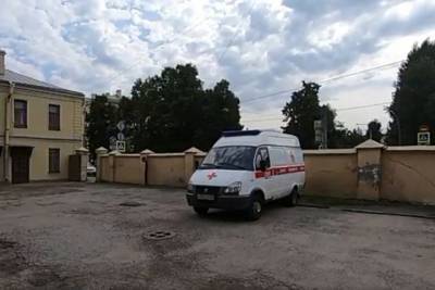 В Петербурге раскрыли кражу оборудования из машины скорой помощи