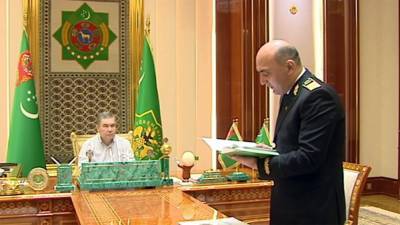 Бердымухамедов объявил последний выговор главе «Туркменских авиалиний»
