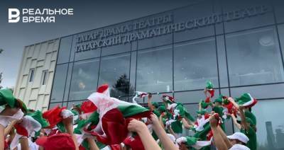 Минниханов принял участие в церемонии открытия татарского драматического театра Челнов имени Аяза Гилязова