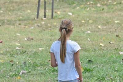 К россиянину принудительно подселили 14-летнюю дочь