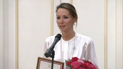 Автор и ведущая "Синей птицы" получила премию российского правительства