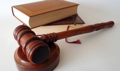 Выполнение производства по делу Суркисов против ПриватБанка остановлено решением Верховного Суда
