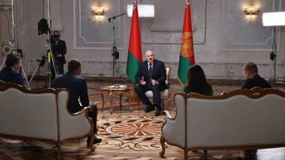 «Моя страна здесь, и я эту страну буду защищать». Полный текст большого интервью с Александром Лукашенко