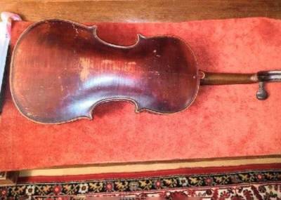 Скрипка Страдивари, которую нашел москвич, оказалась немецкой подделкой