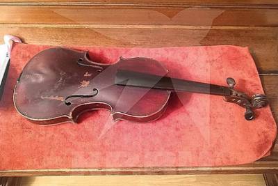 Обнаруженная в российской квартире скрипка Страдивари оказалась подделкой