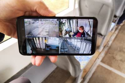 В липецких трамваях стало больше видеокамер и зарядок для телефонов