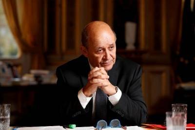 Суд Парижа не проявил снисходительности к «двойникам» французского министра