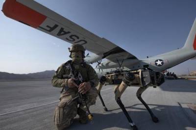 ВВС США создали жутких безликих собак-роботов для подготовки к бою