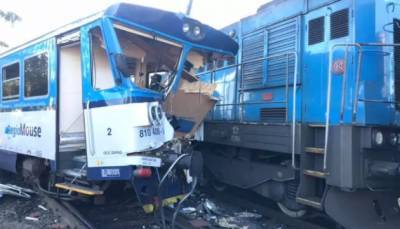 В Чехии столкнулись два поезда, пострадали 26 человек