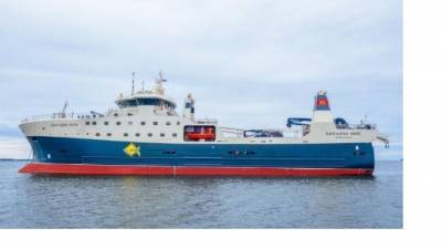 Выборгский судостроительный завод передал траулер "Баренцево море" передали Архангельскому флоту