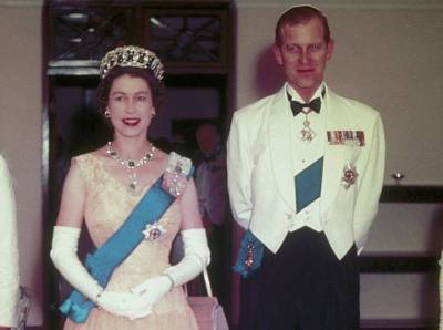 Сбежавший муж: почему принц Филипп покинул Елизавету в королевском туре