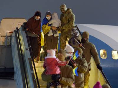 Зеленский отреагировал на освобождение девяти украинцев из Сирии