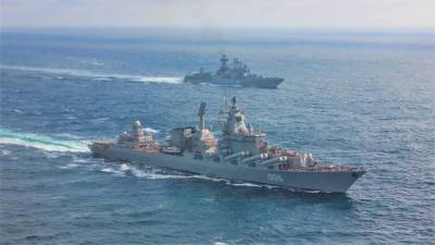 Десять кораблей Черноморского флота справили Новый год в Средиземном море