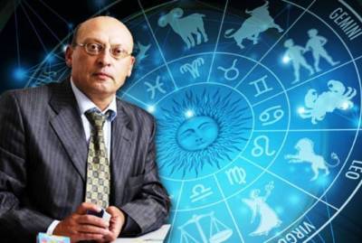 Астролог Александр Зараев сделал прогноз на 2021 год для России