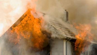 Сгоревшими в чудовищном пожаре в Чувашии оказалась семья с тремя маленькими детьми