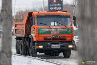В новогоднюю ночь из Екатеринбурга вывезено 17 тонн мусора