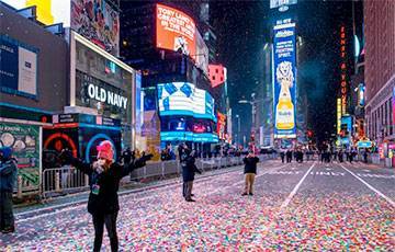 Главный новогодний ритуал на Таймс-сквер в Нью-Йорке превратилось в телешоу