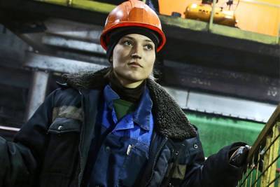В России женщинам стали доступны 356 мужских профессий