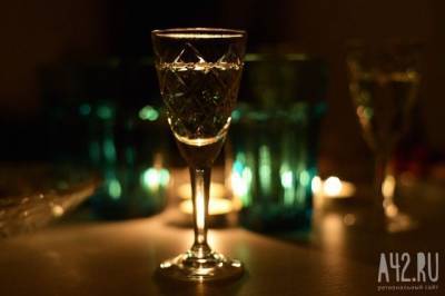 Эксперт Минздрава рассказала, как правильно употреблять алкоголь в новогодние праздники