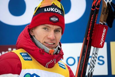 Большунов завоевал серебро в спринте на «Тур де Ски»