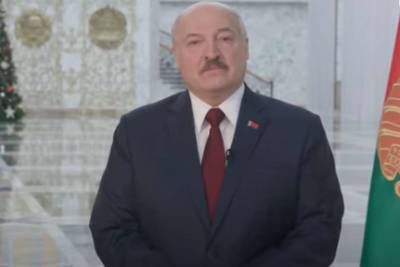 Лукашенко рассказал белорусам, как в богатых странах уже стоят в очередях за куском хлеба (ВИДЕО)