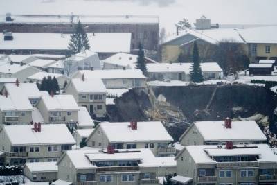 В Норвегии 15 человек пропали после сильного оползня
