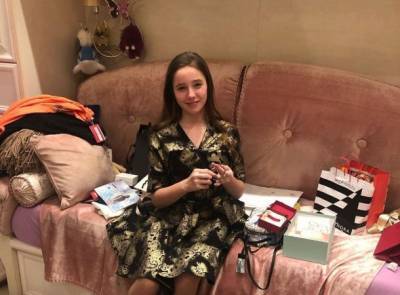 Дочь Юлии Началовой отметила Новый год с мачехой