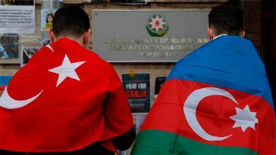 Турция отправила генерала и 35 офицеров контролировать мир в Карабахе