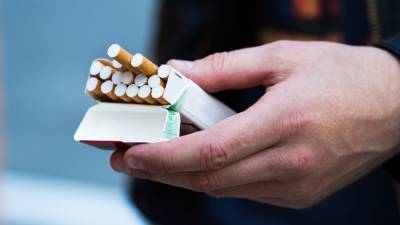 С 1 января в Украине подорожают табачные изделия: сколько будет стоить пачка сигарет