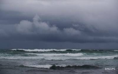 В Беринговом море бушует "циклон-бомба" с 18-метровыми волнами