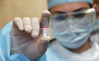 Bloomberg (США): а вы сделали бы себе укол российской вакцины от covid-19?