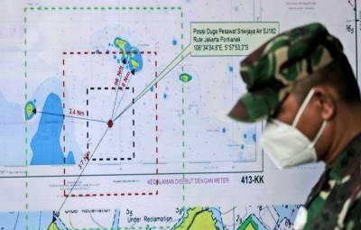 Спасатели Индонезии обнаружили фрагменты тел находившихся на борту разбившегося Boeing