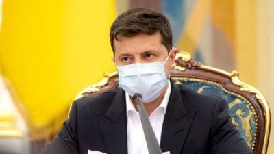 В Киеве заявили, что Зеленский привился от COVID российской вакциной