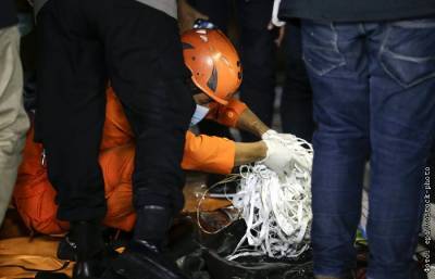 Спасатели обнаружили обломки упавшего в Яванском море самолета