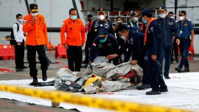 Спасатели обнаружили обломки потерпевшего крушение в Индонезии Boeing