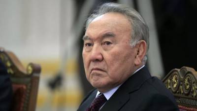 Назарбаев проголосовал на выборах в нижнюю палату парламента