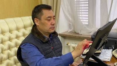 Жапаров проголосовал на президентских выборах в Киргизии