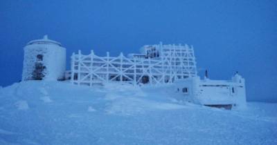 Температура на горе Поп Иван опустилась до -14, предупреждают о возможных лавинах
