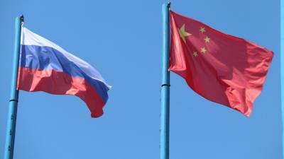Политолог Ищенко заявил о снижении авторитета США из-за России и Китая