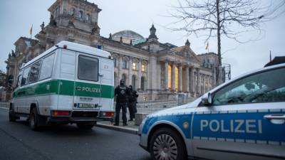 Бундестаг взяли под усиленную охрану после захвата Капитолия