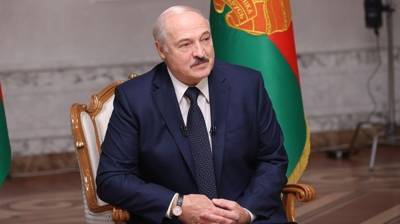 Лукашенко обозначил сроки разработки обновленной Конституции Белоруссии