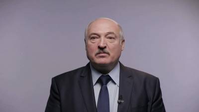 Человек привыкает ко всему, отметил Лукашенко