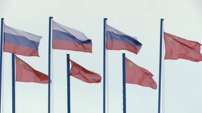 Политолог Ищенко оценил положение США в российско-китайском мире
