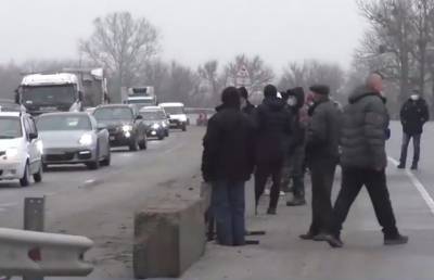 Газовые протесты в Украине: митингующие заблокировали трассу Киев-Харьков