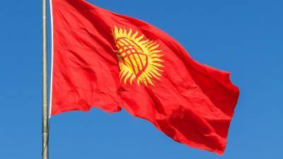 Врио главы Киргизии проголосовал на президентских выборах