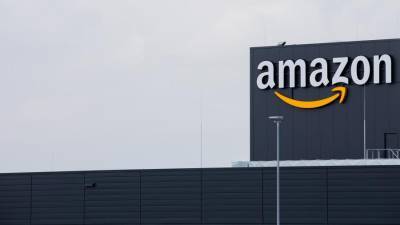 Amazon отключит от хостинга популярный у сторонников Трампа сервис Parler