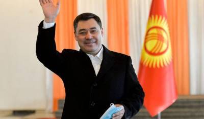 Референдум о форме правления в Киргизии признан состоявшимся
